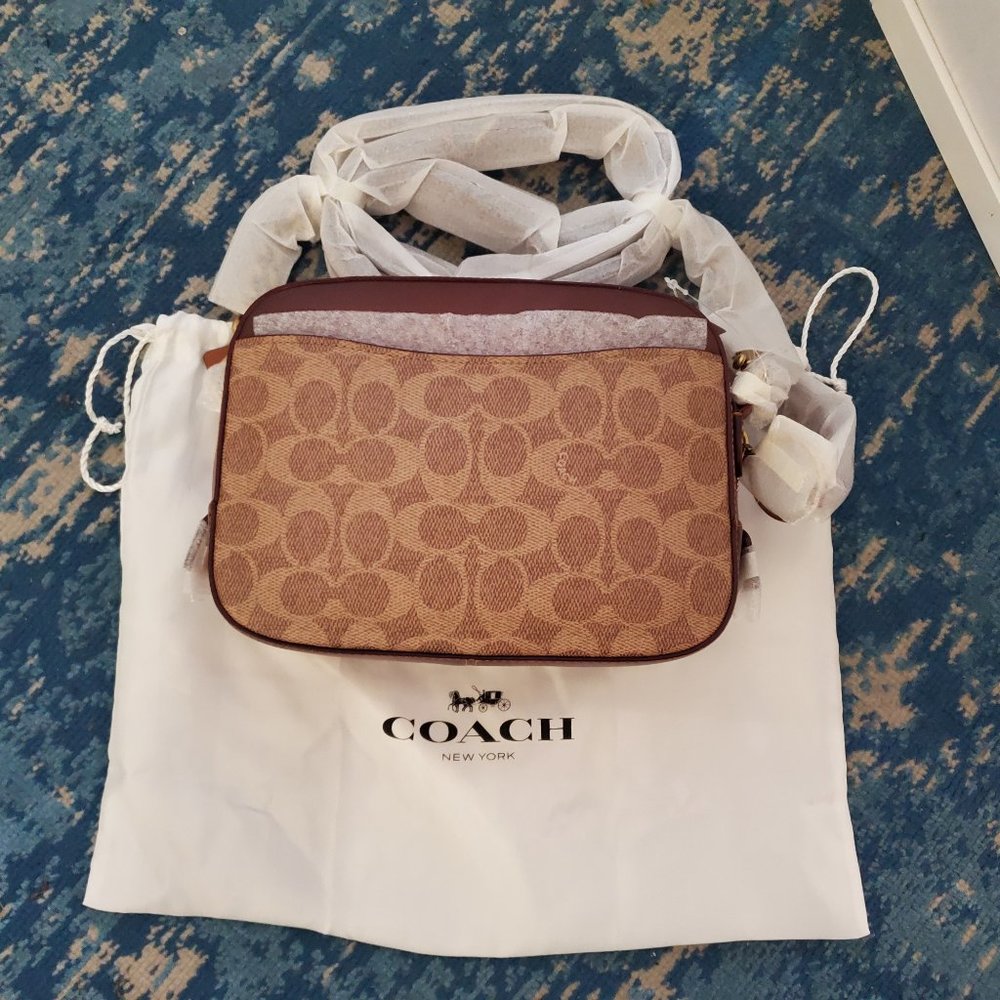 COACH CAMERA BAG IN SIGNATURE CANVAS